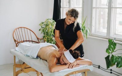 How Rolfing Targets Chronic Pain: A Deep Dive Into The Therapy’s Mechanics